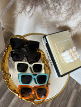 Load image into Gallery viewer, Graciela Sunglasses
